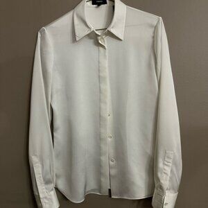 Theory

Sunaya Silk Blouse size SP